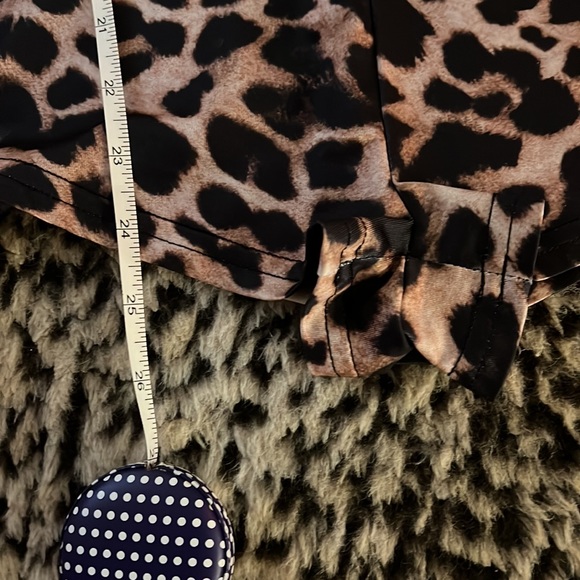 Long sleeve onesie with booty shorts - Picture 7 of 7